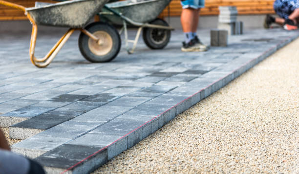 Best Driveway Paving Contractor  in Independence, KS